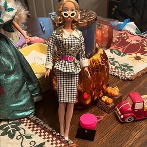 Stylish Houndstooth Doll Outfit with Pink Belt Barbie NO BOx only one shoe
